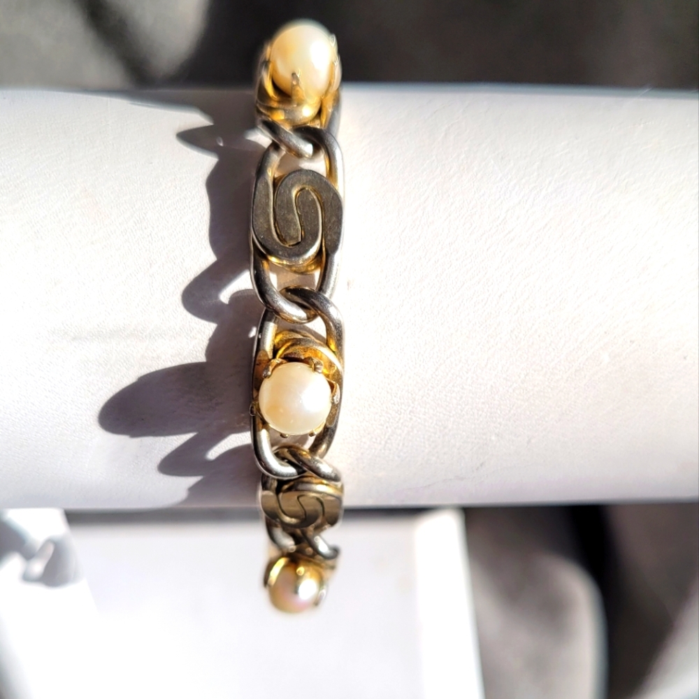 🌼2/$12 Vintage Goldtone Chain Bracelet With Real Pearls 7 Inches
